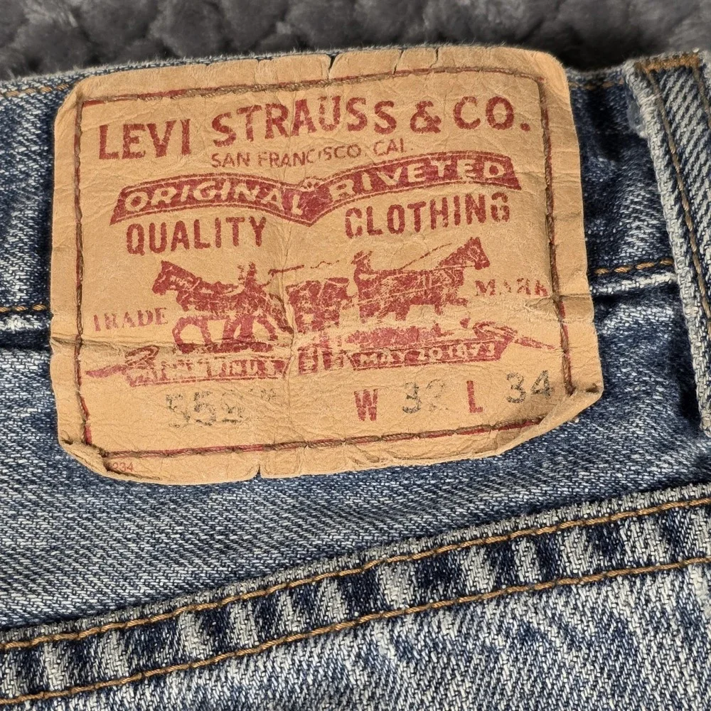 VTG Levis 559 Jeans Men's 32x34 Blue Relaxed Straight Fit Distressed Denim Y2K